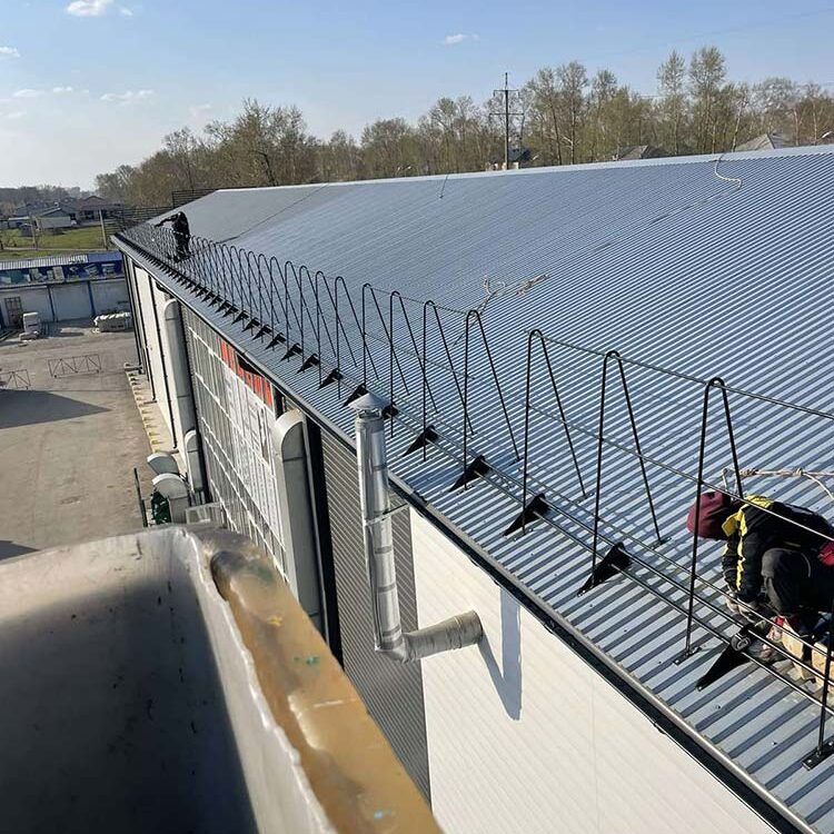 montazh-ograzhdenij-krovli2